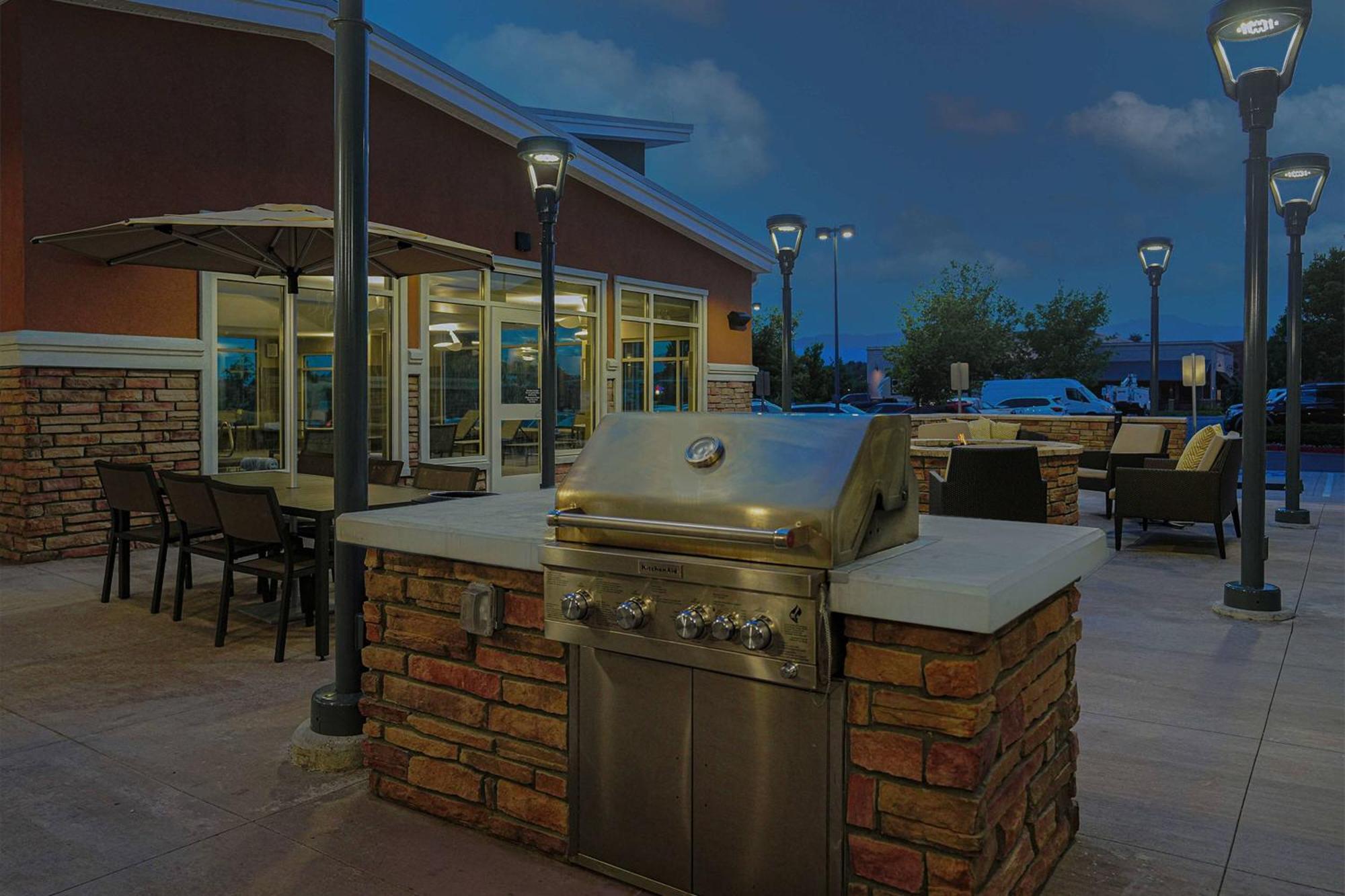 Residence Inn By Marriott Colorado Springs First & Main Exterior photo